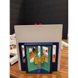 Playmobil 3988 Large City House Modern Police Station used Part's Only 5lbs